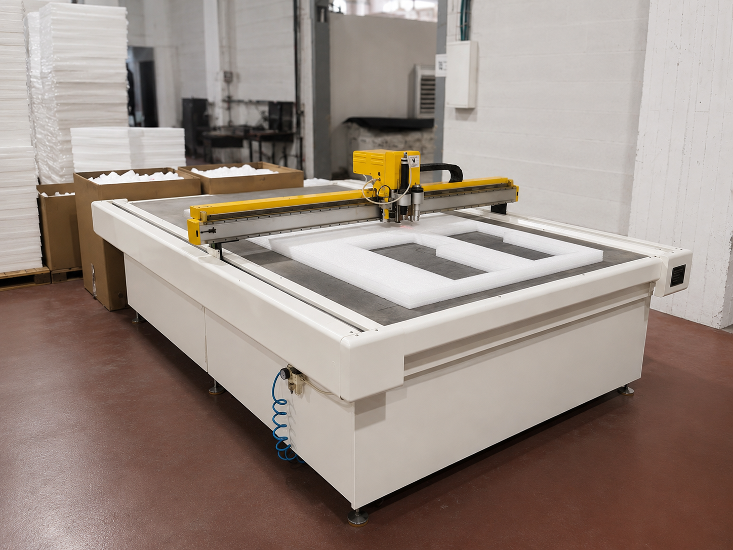 מכונת חיתוך CNC לקרטון וספוג